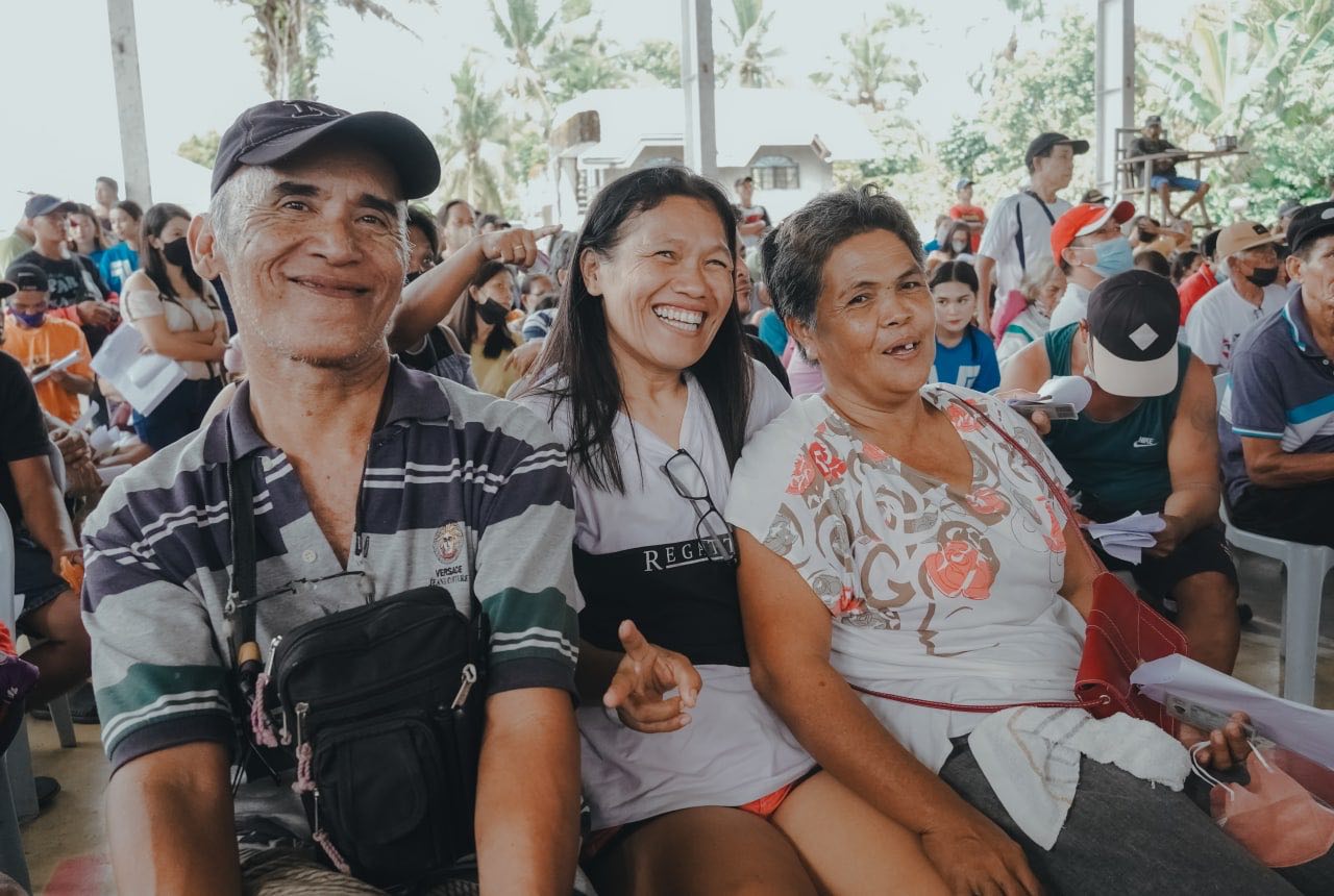 DSWD, PLGU CamSur conduct Sustainable Livelihood Program payout in Nabua